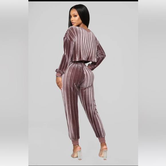 Velvet Crop Top Pant Set - Picture 5 of 5